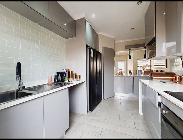 3 BEDROOM CLUSTER RENTED IN HALFWAY GARDENS
